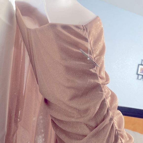 Emerald Sundae Macys Beautiful Dress NEW size M 💃🏻🔥 - Picture 5 of 5